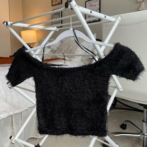 Forever21 Black Fuzzy Crop Top size S